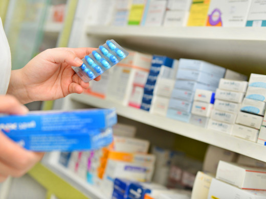 Nesprávné užívání antibiotik ohrožuje každého z nás. Na rizika antibiotické rezistence upozorňují i farmaceuti